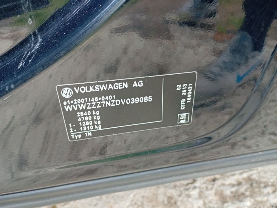 Фолксваген Шаран 2.0 тди дсг 140 коня  2013 год