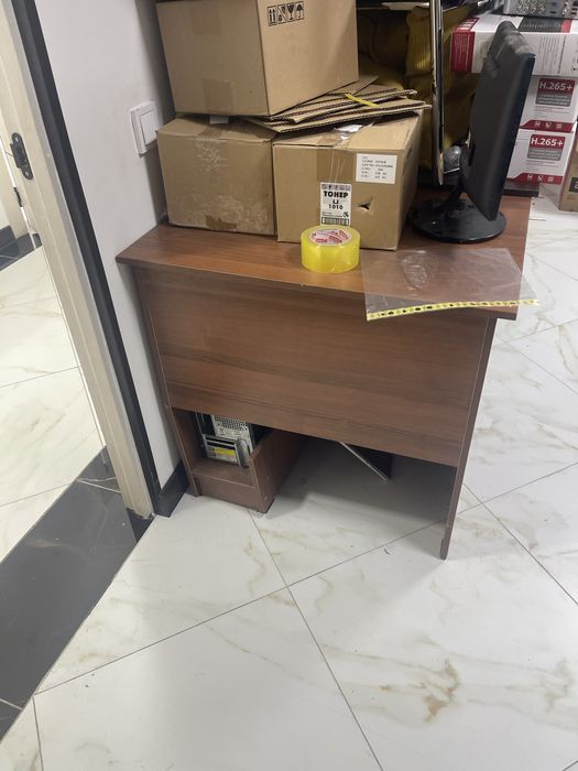 Продам офисные столы