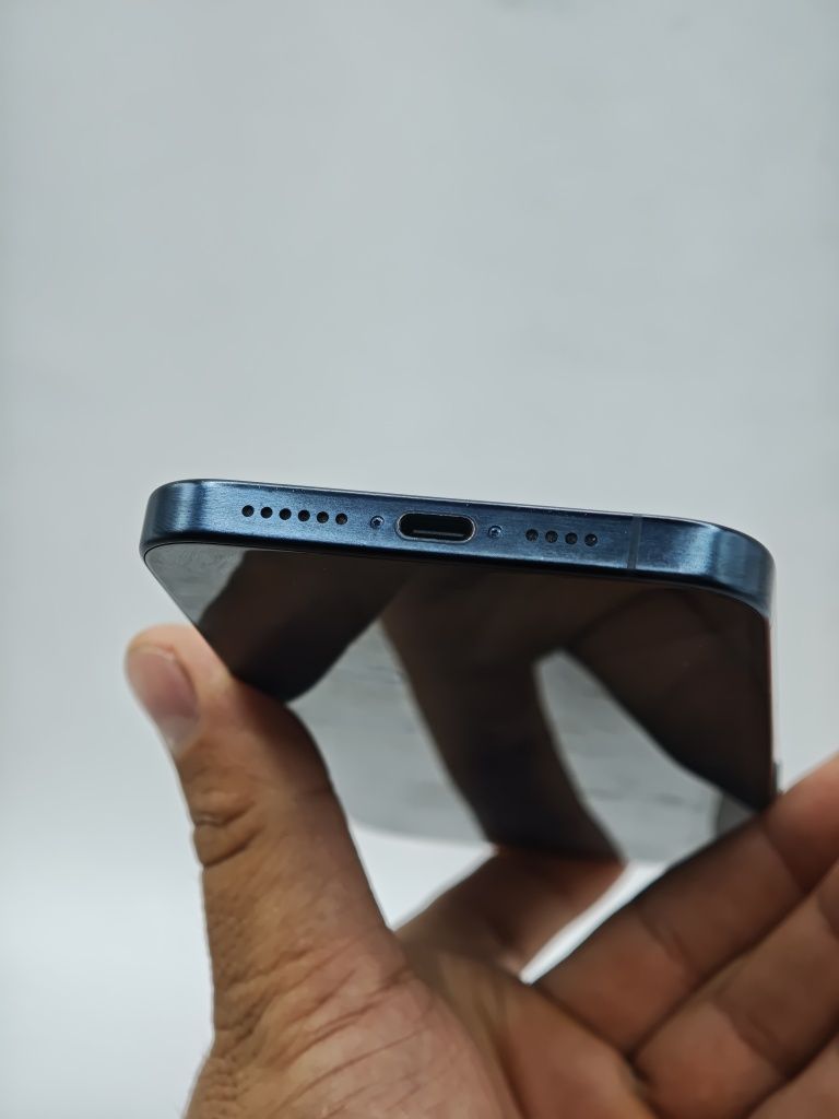 15 Pro Max 512 Blue Titanium