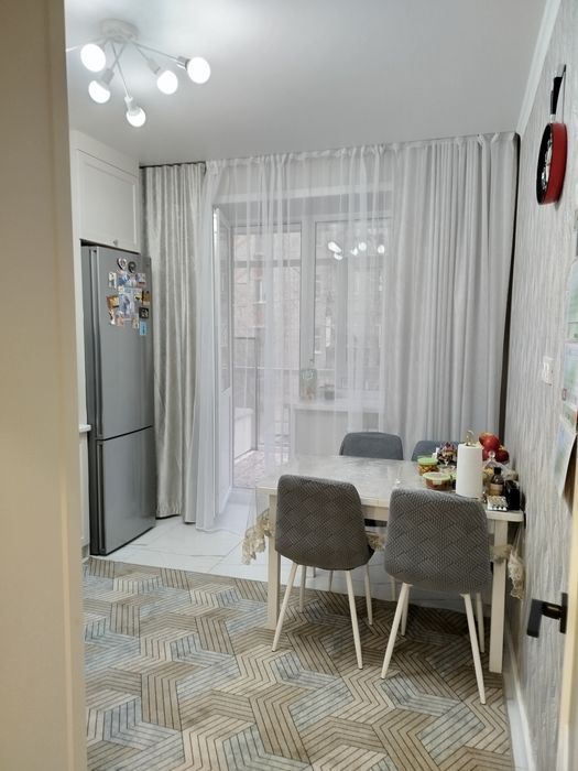 Продам полноценную 3х комн кв в центре города