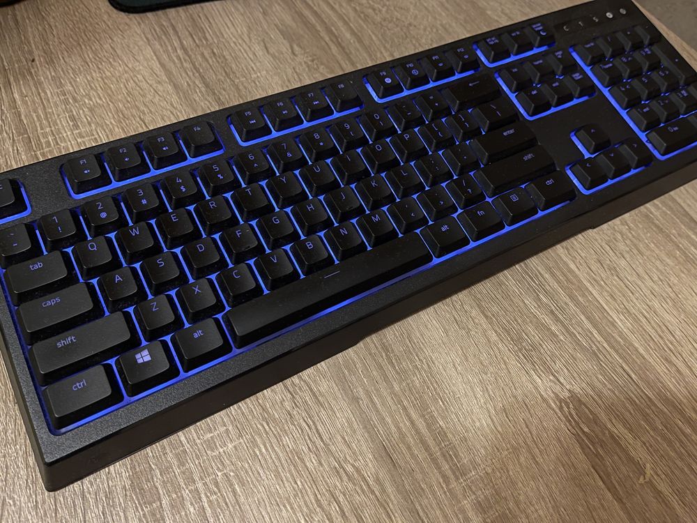 Клавиатура Razer Ornata Chroma