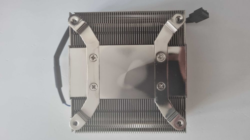 Cooler Noctua NH-L9i + Ventilator de rezerva Noctua NF-A9x14