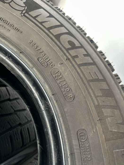 225/75/16c за бус 12PR Michelin dot24 4бр