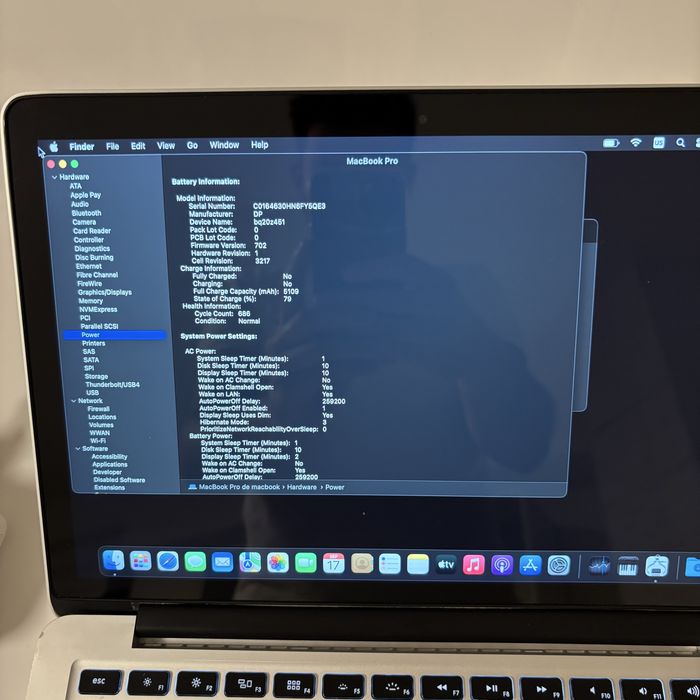 Laptop MacBook Pro 13 inch i5 SSD 512 GB