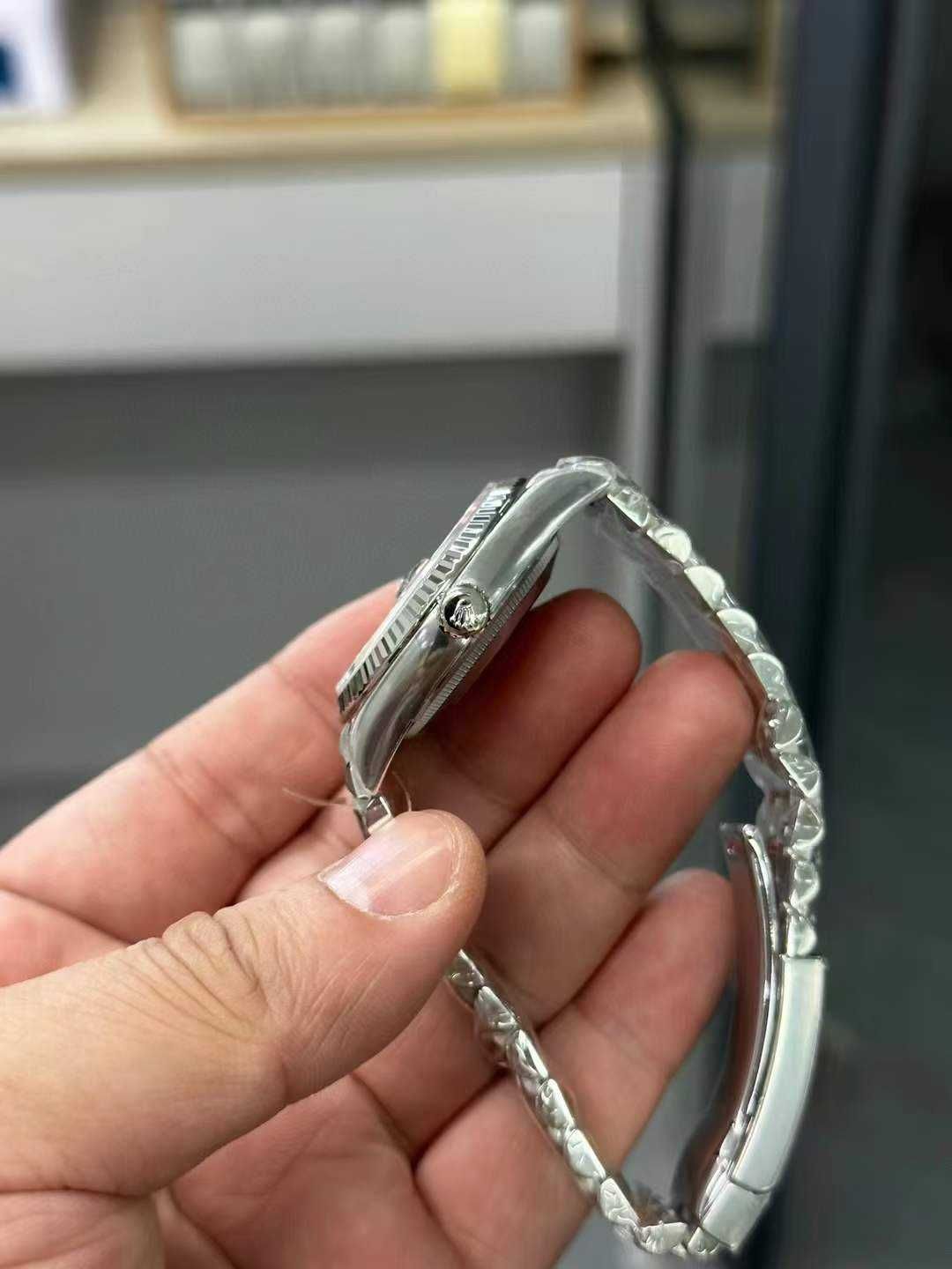 Часовници Rolex Datejust 41mm сребърен юбилей