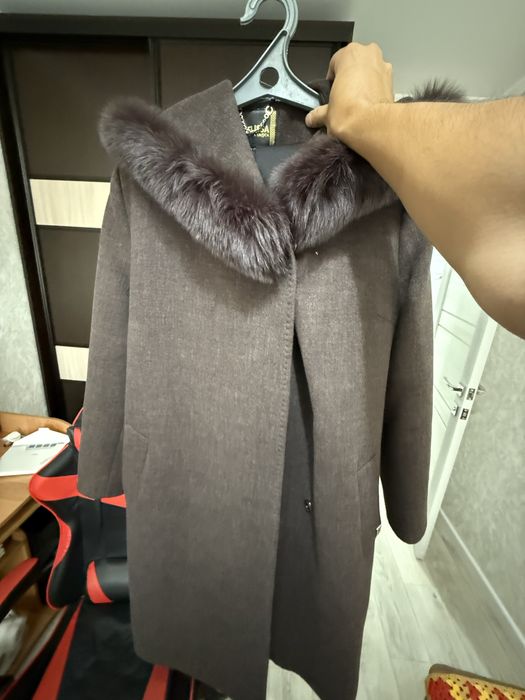 Продам женское пальто