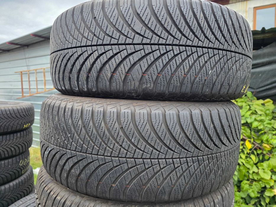 2бр Всесезонни гуми 225 60 16 - Goodyear