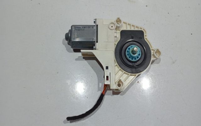 Motoras macara dreapta spate 8K0959812A Audi A6 4G/C7 [2010 - 2014]