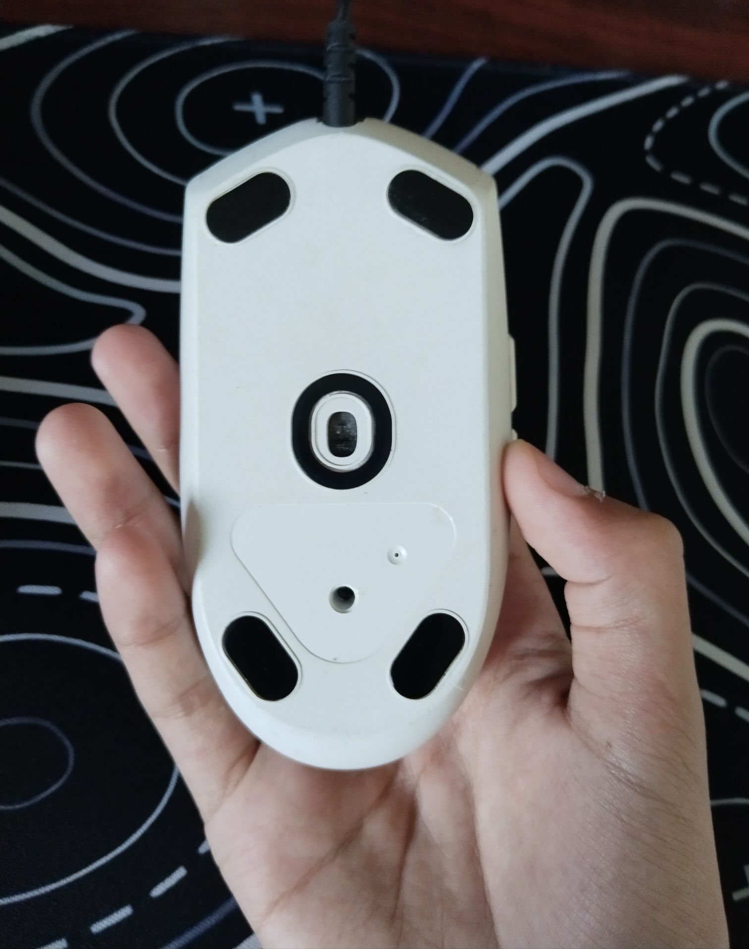проводная мышка Logitech g102