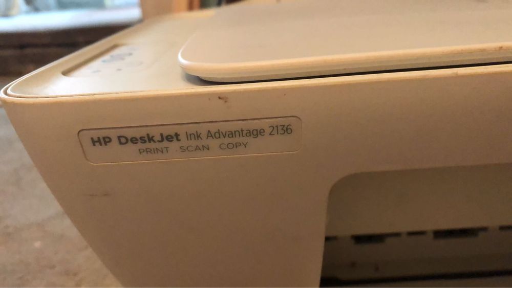 Imprimantă HP deskjet 2136