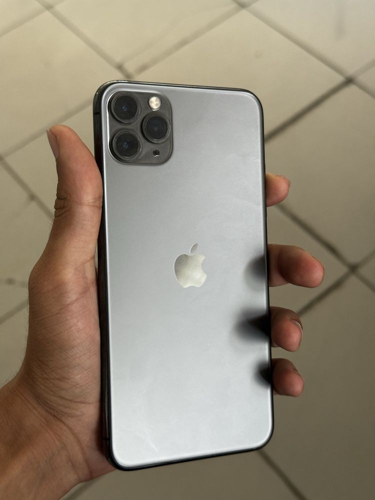Iphone 11 pro max sotiladi