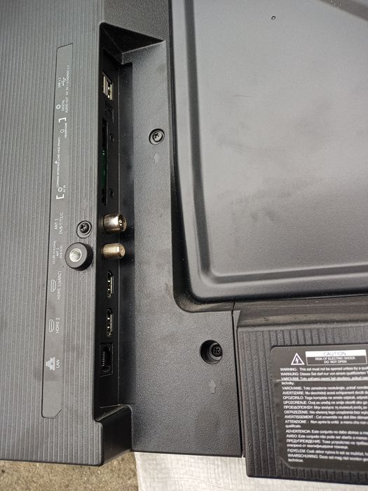 Televizor Hisense 102 cm ECRAN SPART