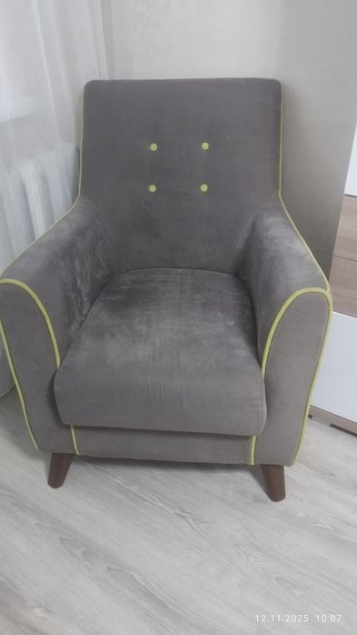 Продам  кресла не дорого