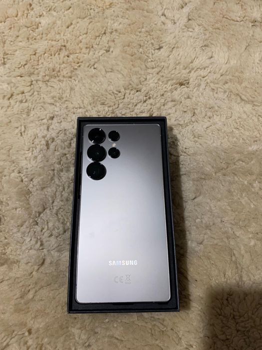 Vând Samsung S25 ultra