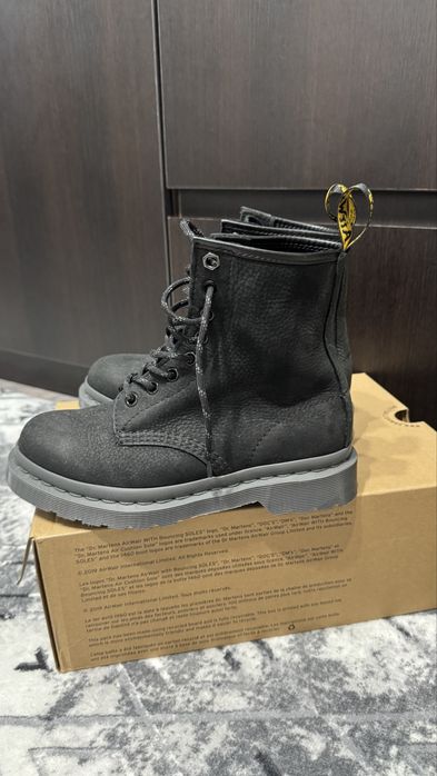 Vand Bocanci Ghete Dr Martens marimea 37