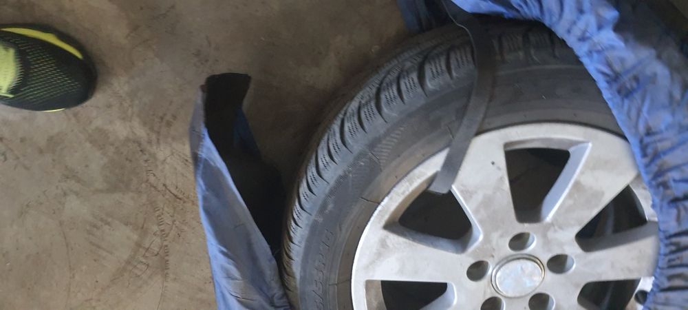 Cauciucuri  cu genti pt passat m+s