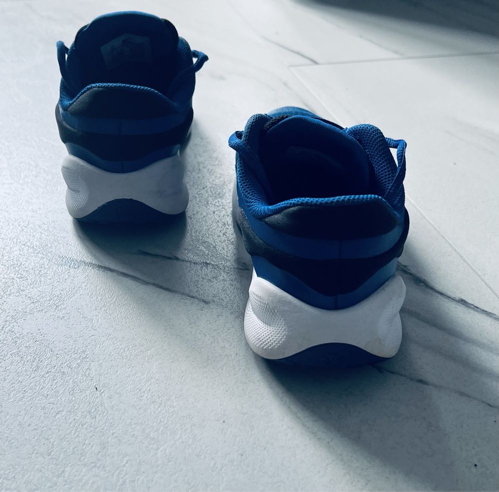 Маратонки Nike