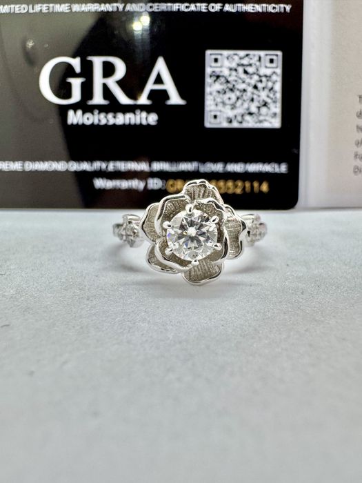 Сребърен пръстен с мойсанит (Диамант) 0.5 карата