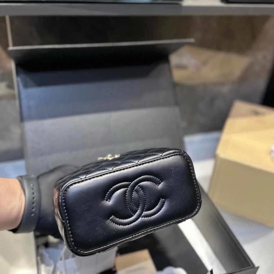 Уникална чанта chanel