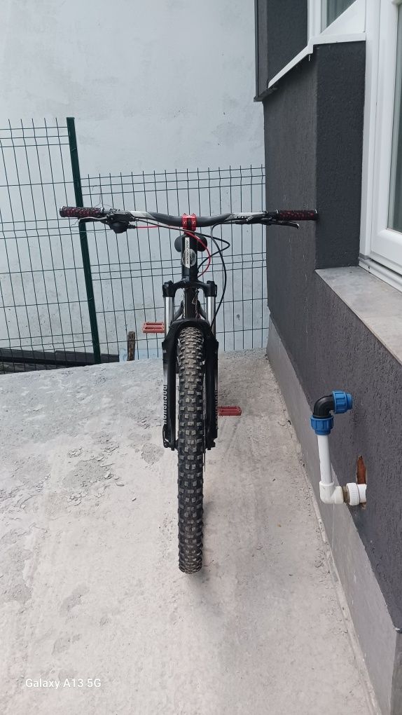 Vând rockrider st530s custom
