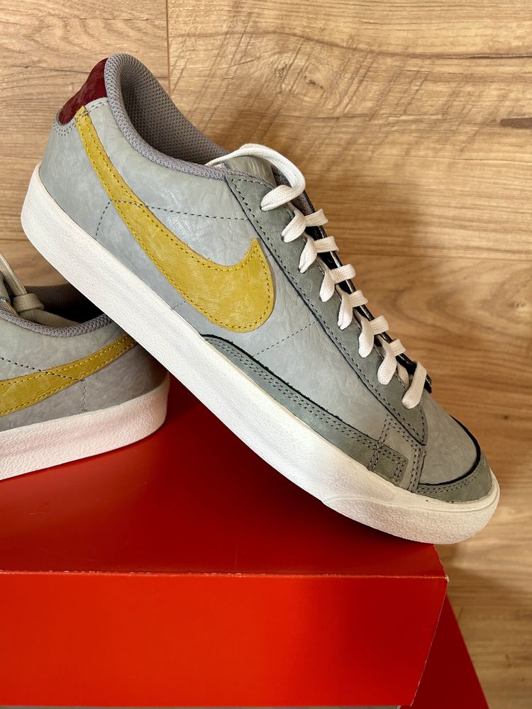 Nike Blazer Low 77 НОВИ маратонки 43