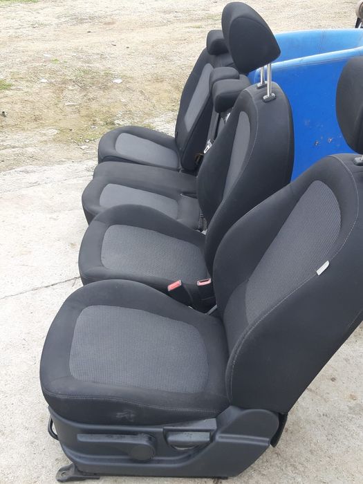 Scaune banchete Hyundai i 20