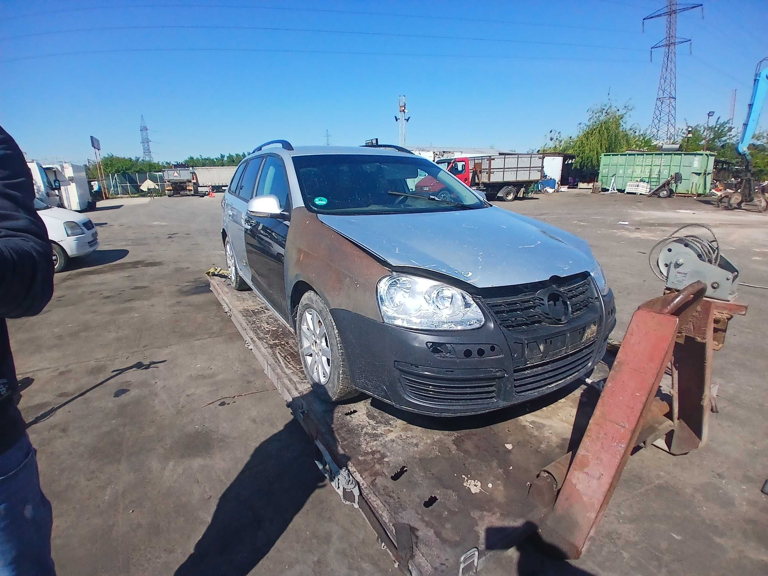 Dezmembrez golf 5 breack