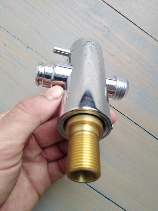 Baterie de dus masiva