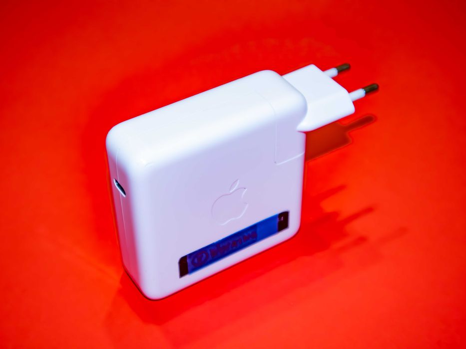 Оригинален Apple 87W USB-C захранващ адаптер A1719 за Macbook, iPad