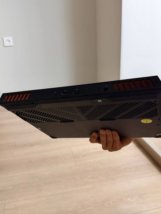 Dell g15 5530 новый