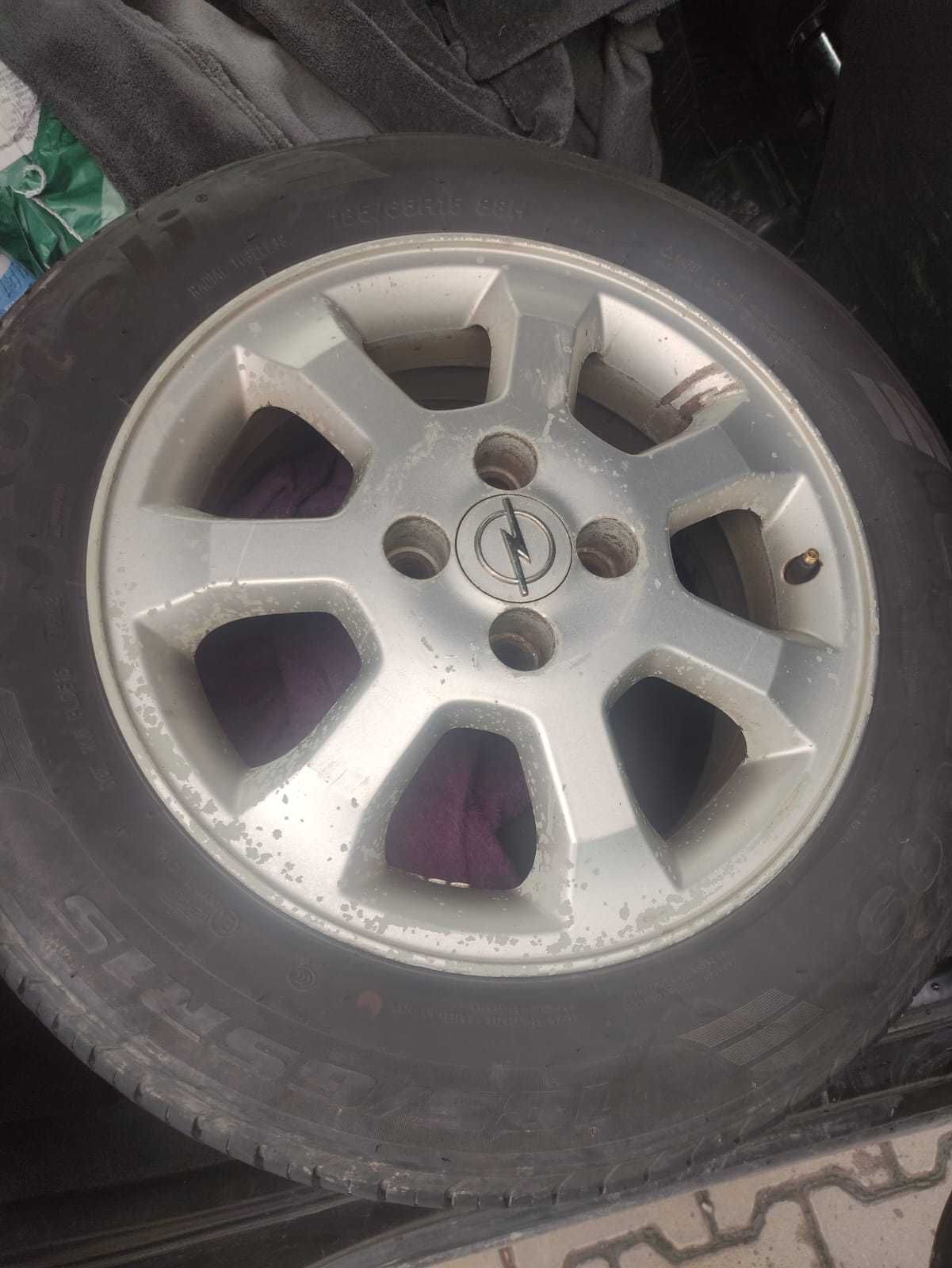 Cauciucuri vara + jante opel