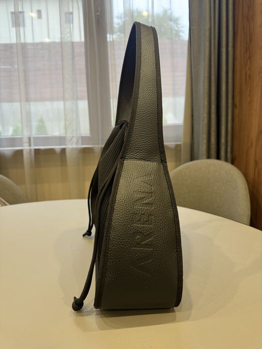 Дамска чанта ZARENA – черна, естествена кожа и текстил