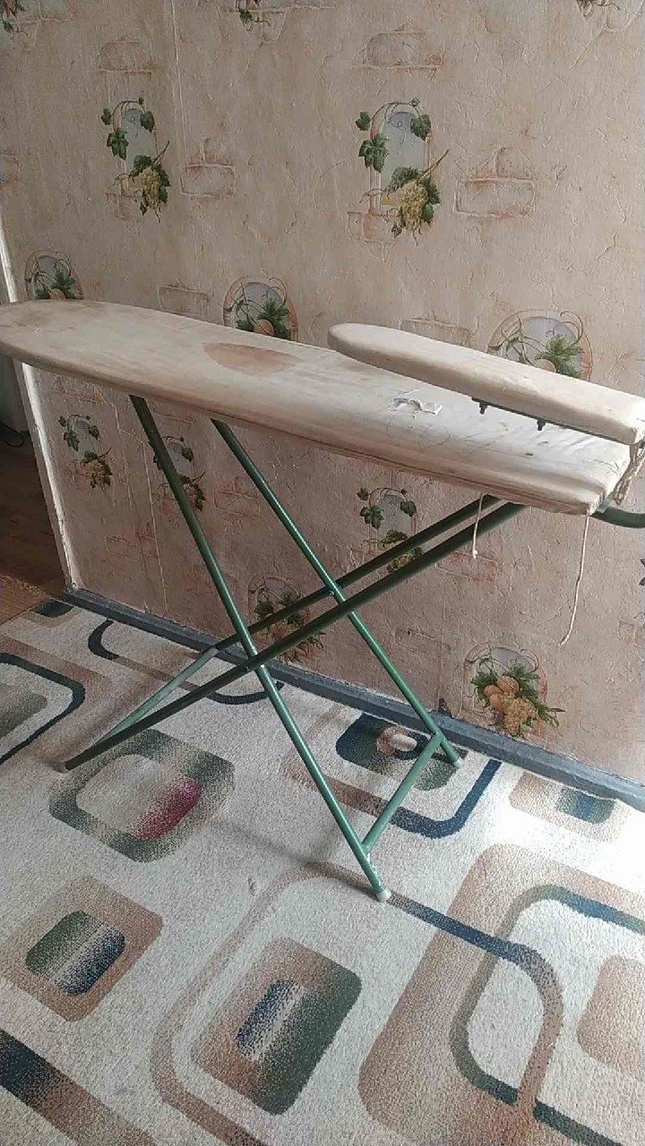 Срочно продается гладильная доска.