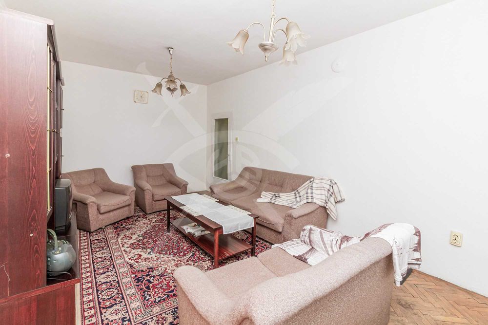 Двустаен апартамент в кв. Захарна фабрика № 95975