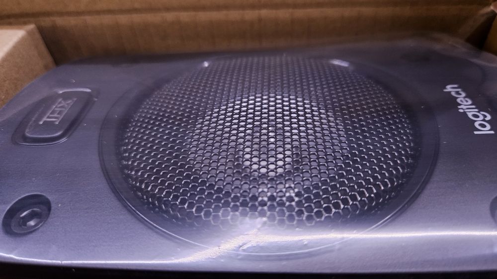 Нови сателитни тонколонки от Logitech Z906