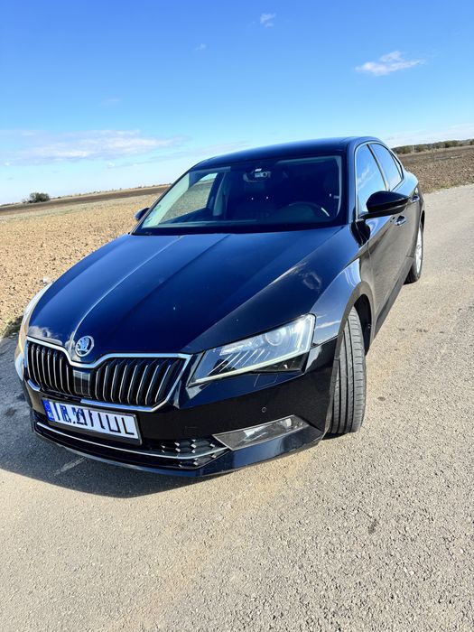 Skoda Superb 1.6 TDI DSG 2018 - Full option / Navi mare / trapa