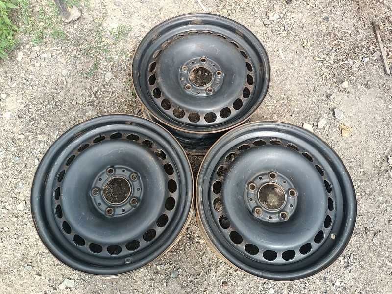 Продам оригинальные металлические диски на BMW