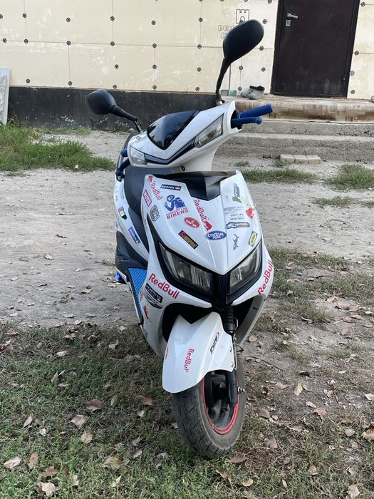 м8                 продаю срочна