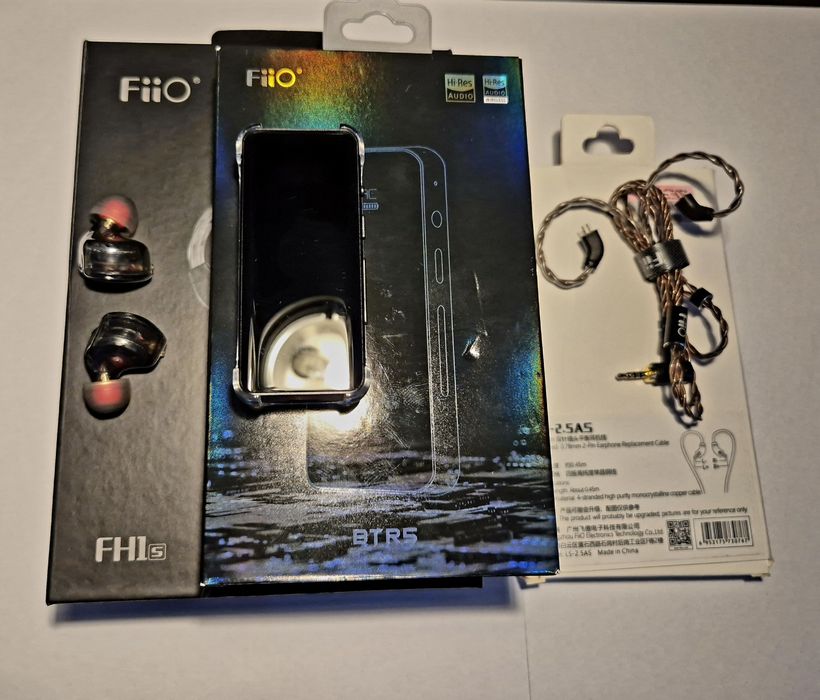 Dac Hi-Fi FiiO BTR5 ed. 2021 + căşti Hi-Fi FiiO FH1s