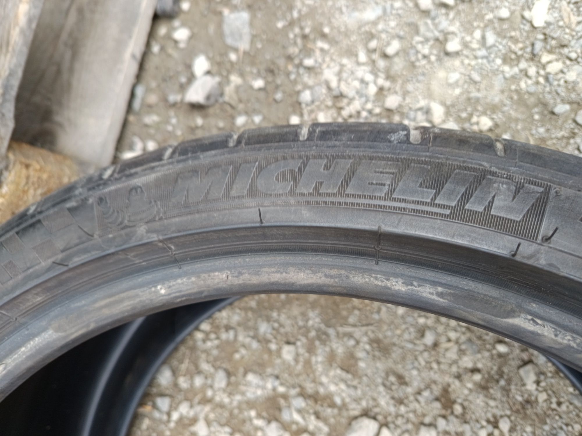 Летни гуми 245 35 ZR 18 92Y MICHELIN Дот 3717