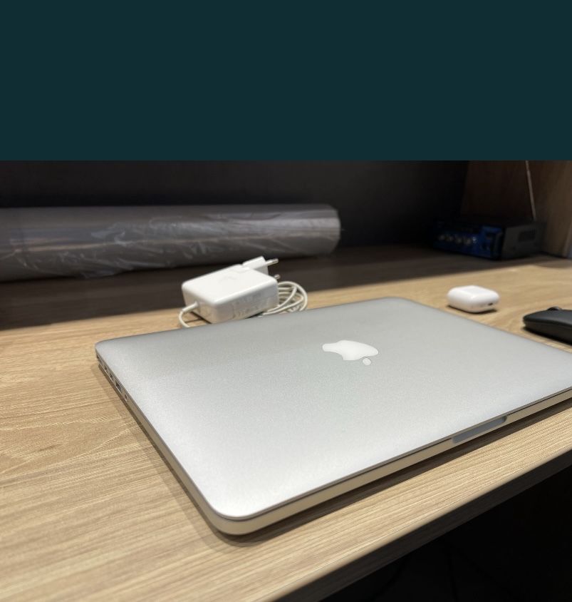 Macbook pro.