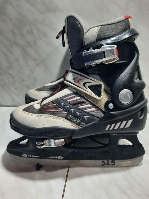 Patine gheata 325 patinaj reglabile  marime eu 34-35-36