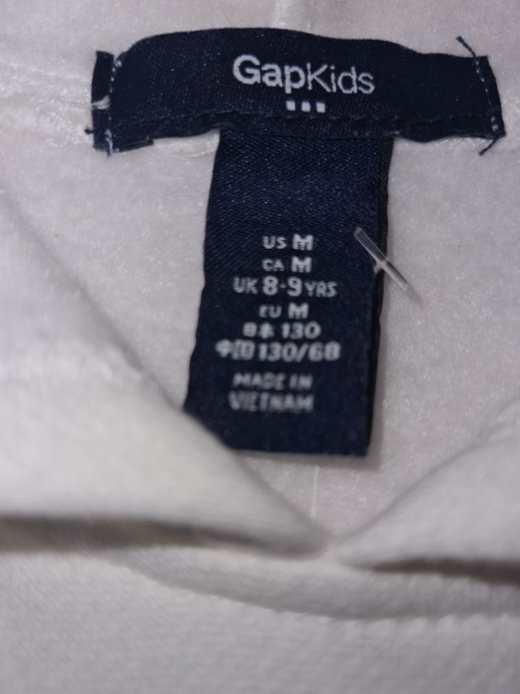 Продавам худи gap