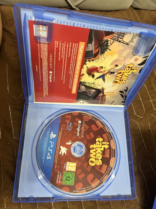 Продам 2 игры
