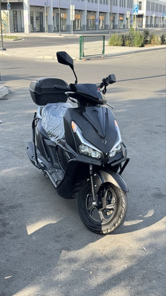 Skuter 150cc vrs model