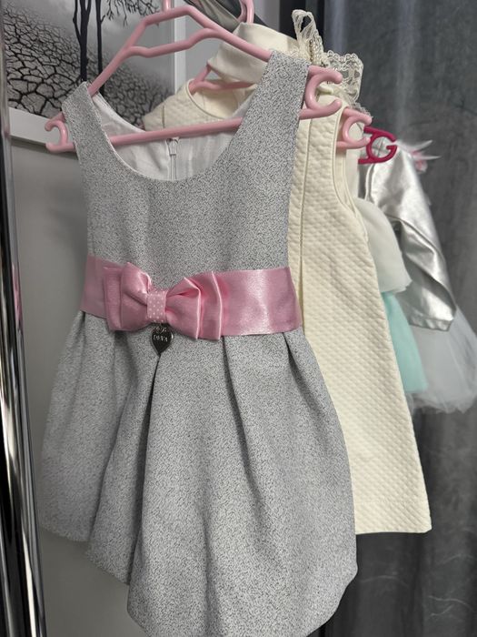 Бебешки рокли за повод