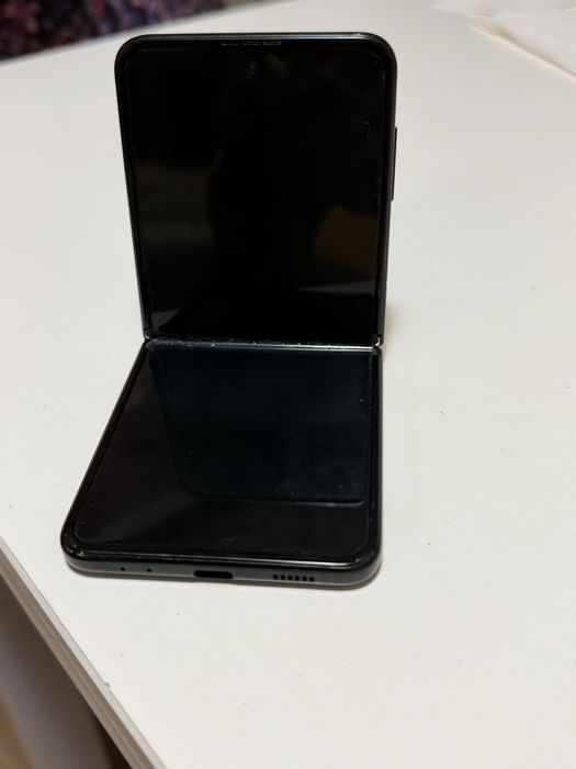 Samsung Galaxy Z flip 3