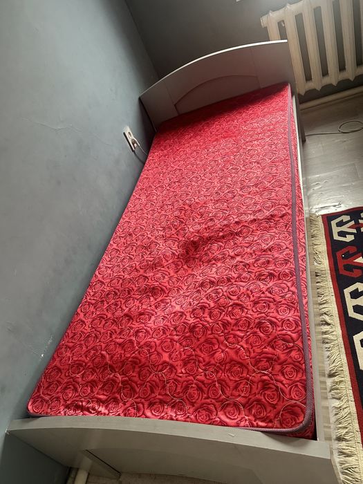 Продам 2 кровати полуторки