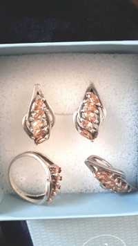 Набор серьги, кольцо и кулон (подвеска), с камнями, серебро 925 пр.