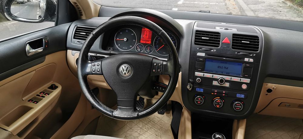 Volkswagen Jetta 2.0 Diesel TDI /140CP
